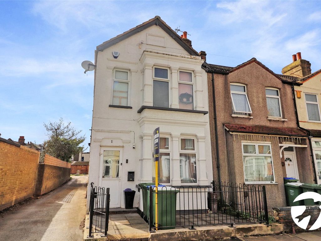 3 bed end terrace house for sale in Horsa Road, Northumberland Heath