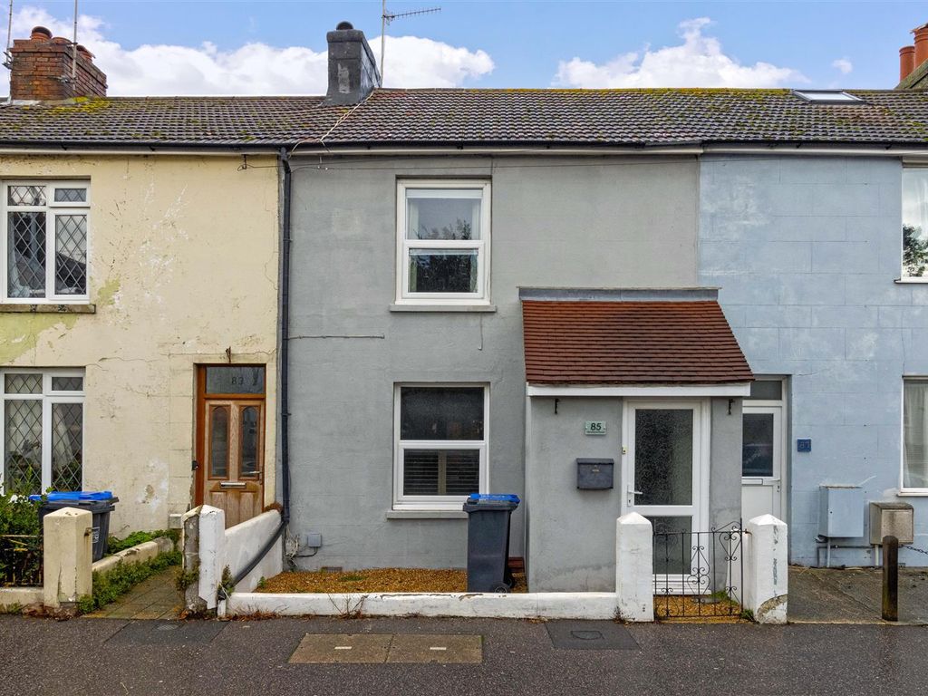 2 bed property to rent in Newland Road, Broadwater, Worthing BN11, £