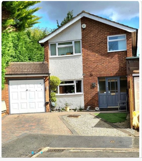 3 bed detached house for sale in Cressington Place, Bourne End SL8 Zoopla