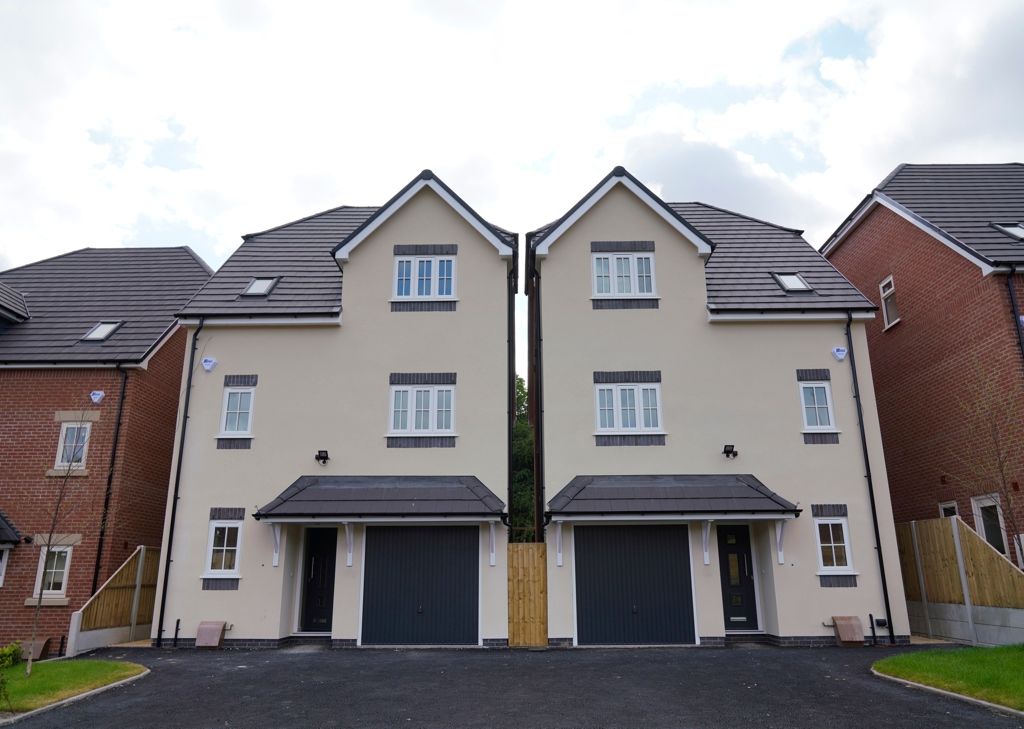 5 bed detached house to rent in Observer Drive, Tettenhall WV6 Zoopla