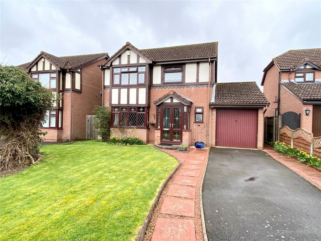 3 bed detached house for sale in Clowes Drive, Randlay, Telford