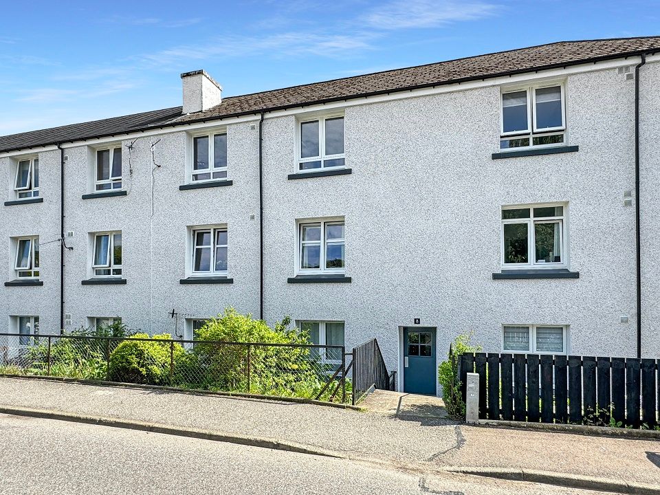 2 bed flat for sale in Miller Road, Oban, Argyll, 4DX, Oban PA34, £