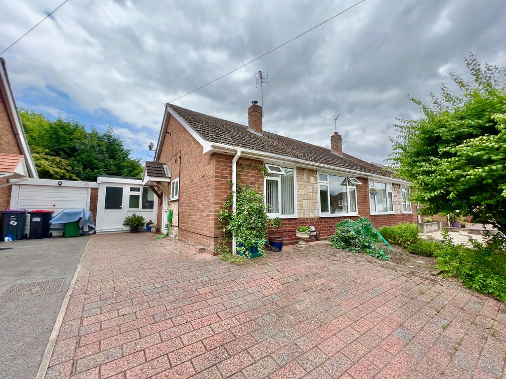 2 bed semidetached bungalow for sale in Bostock Crescent, Telford TF3