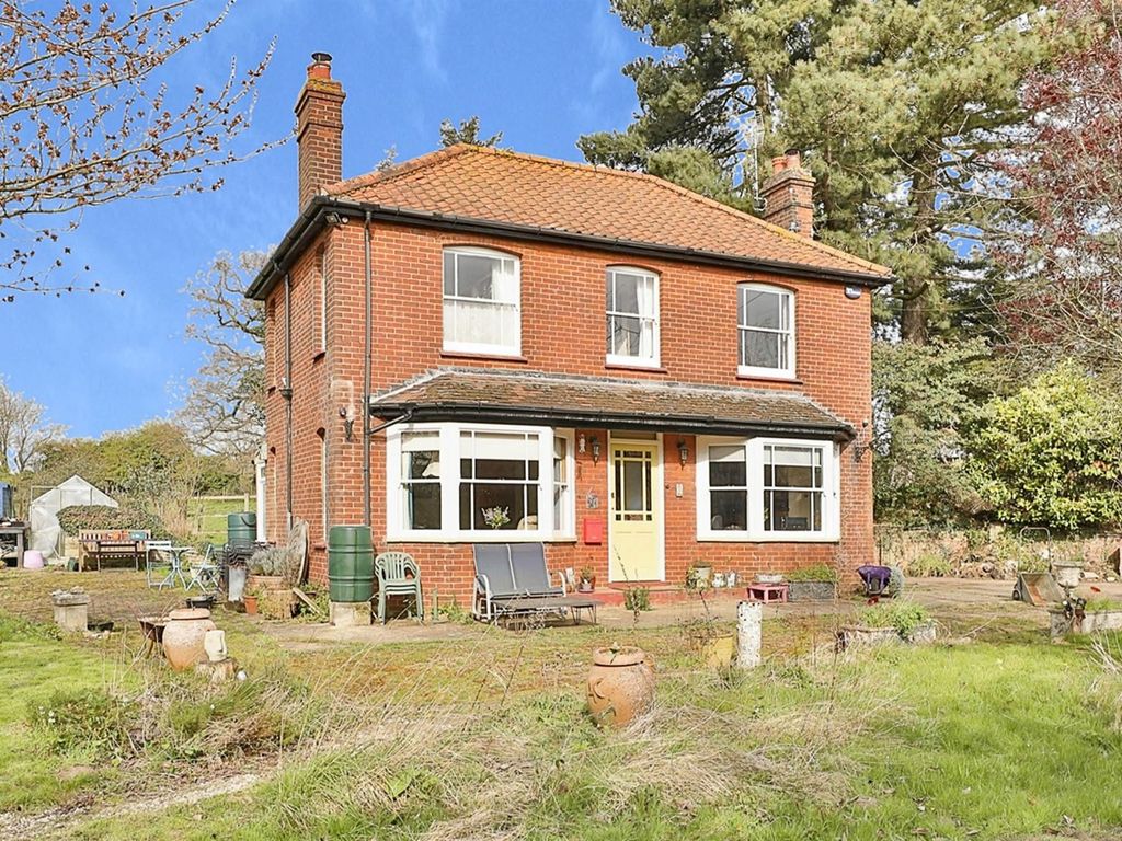 3 bed detached house for sale in Swaffham Road, Toftrees, Fakenham NR21