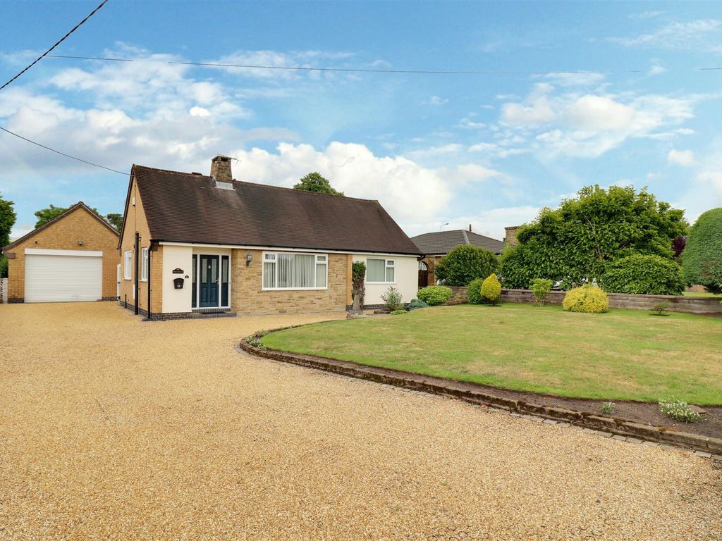 3 bed detached bungalow for sale in Sandbach Road, Church Lawton, Stoke