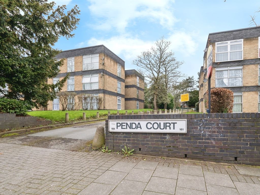 2 bed flat for sale in Hamstead Road, Handsworth, Birmingham B20, £