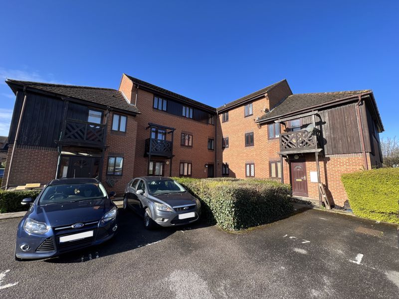2 bed flat for sale in Roebuck Court, Didcot OX11 Zoopla