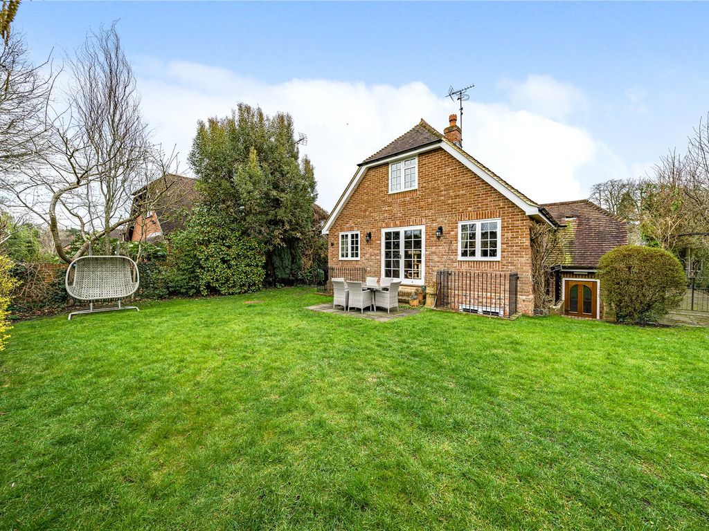 5 bed detached house for sale in Nine Mile Ride, Wokingham, Berkshire