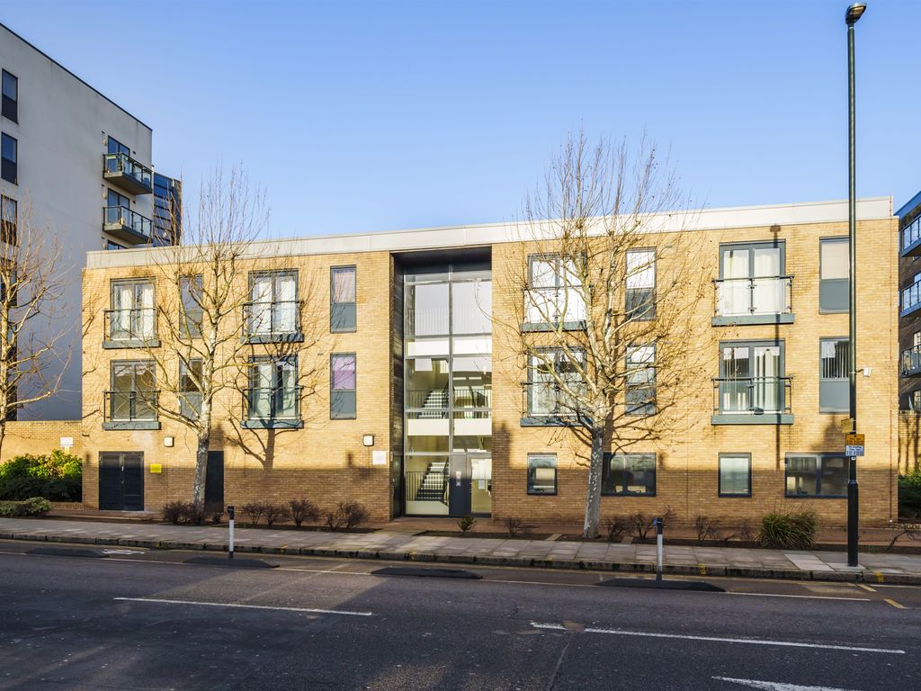 Studio for sale in Plough Lane, London SW19 Zoopla