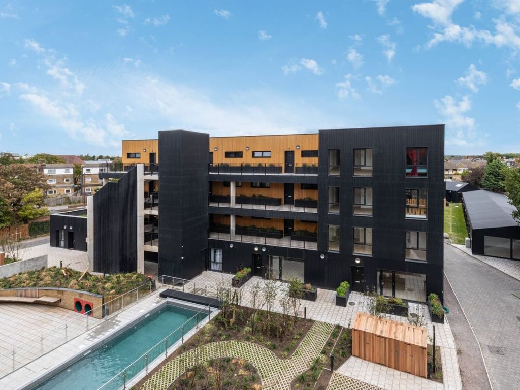 Coppice Yard Croydon CR0  