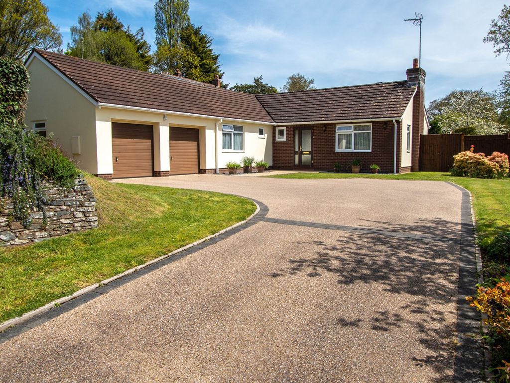 3 bed bungalow for sale in Potters Close, West Hill, Ottery St. Mary