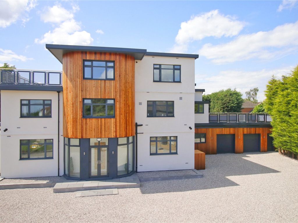 6 bed detached house for sale in Grange Close, Horsforth, Leeds, West