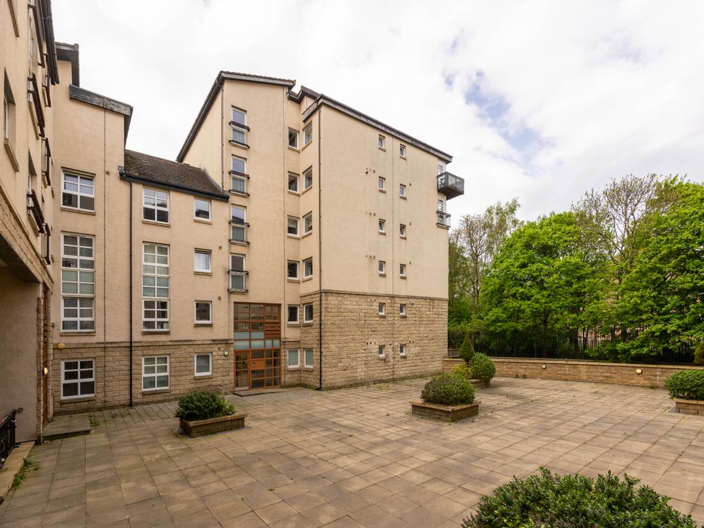 2 bed flat for sale in 24/8, Springfield Street, Edinburgh EH6, £
