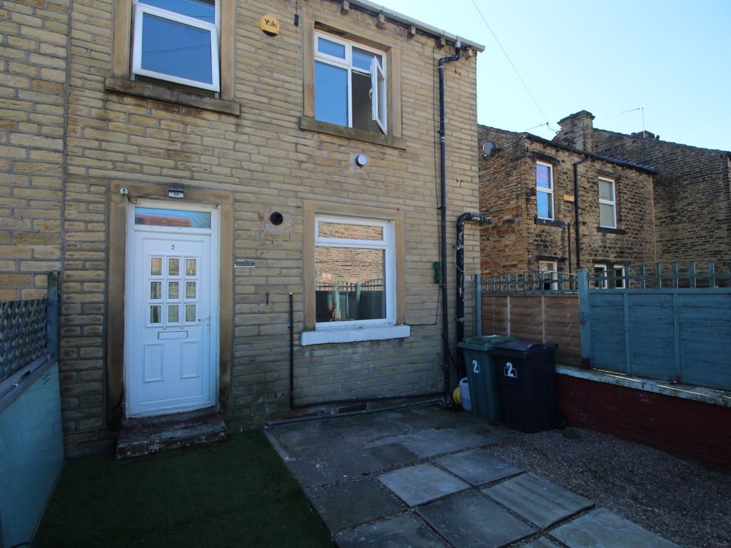 2 bed end terrace house to rent in Lea Head, Huddersfield, West