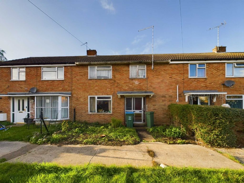 3 bed terraced house for sale in Terry Drive, Aylesbury HP19, £240,000