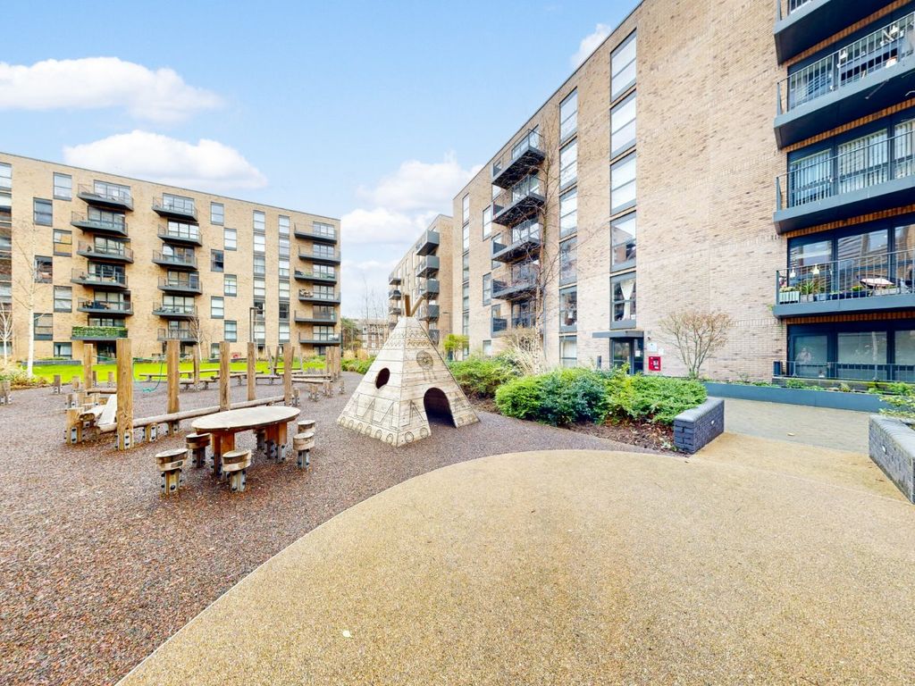 1 bed flat for sale in Lyon Road, Harrow HA1 Zoopla