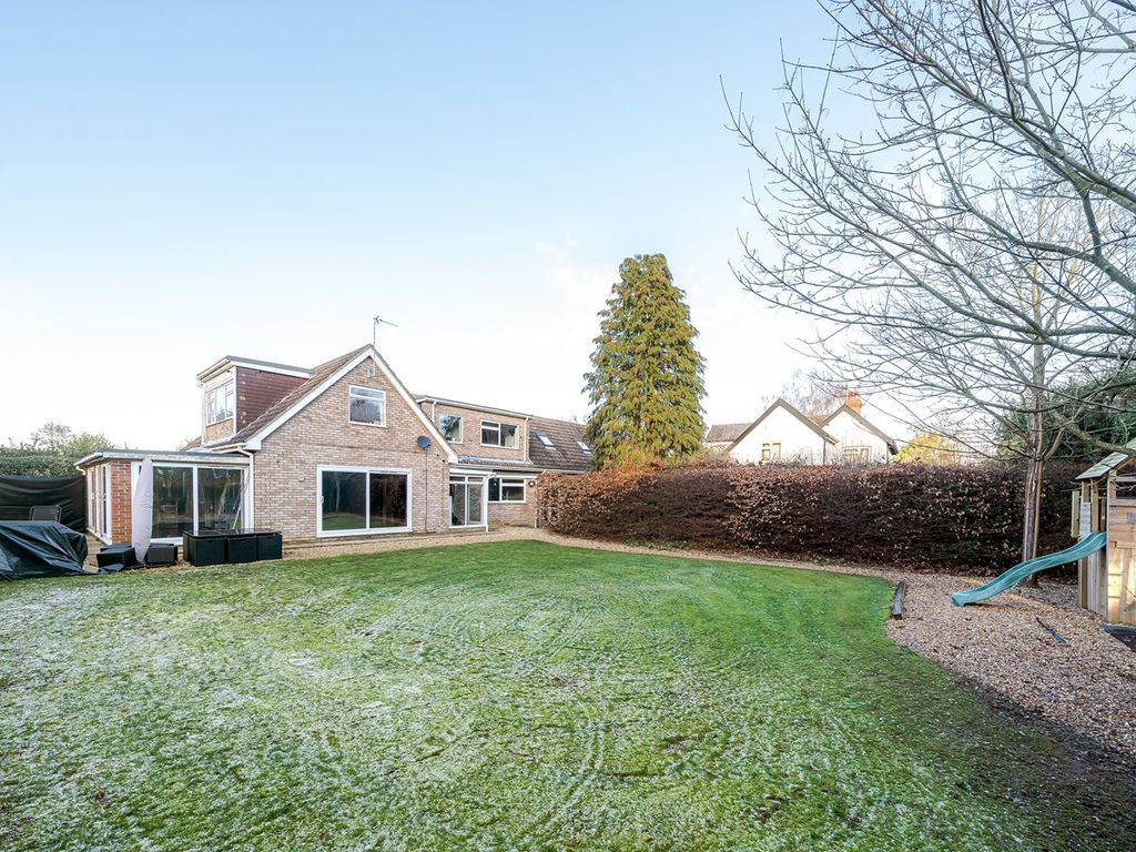 6 bed detached house for sale in Ampthill Road, Flitwick MK45 Zoopla