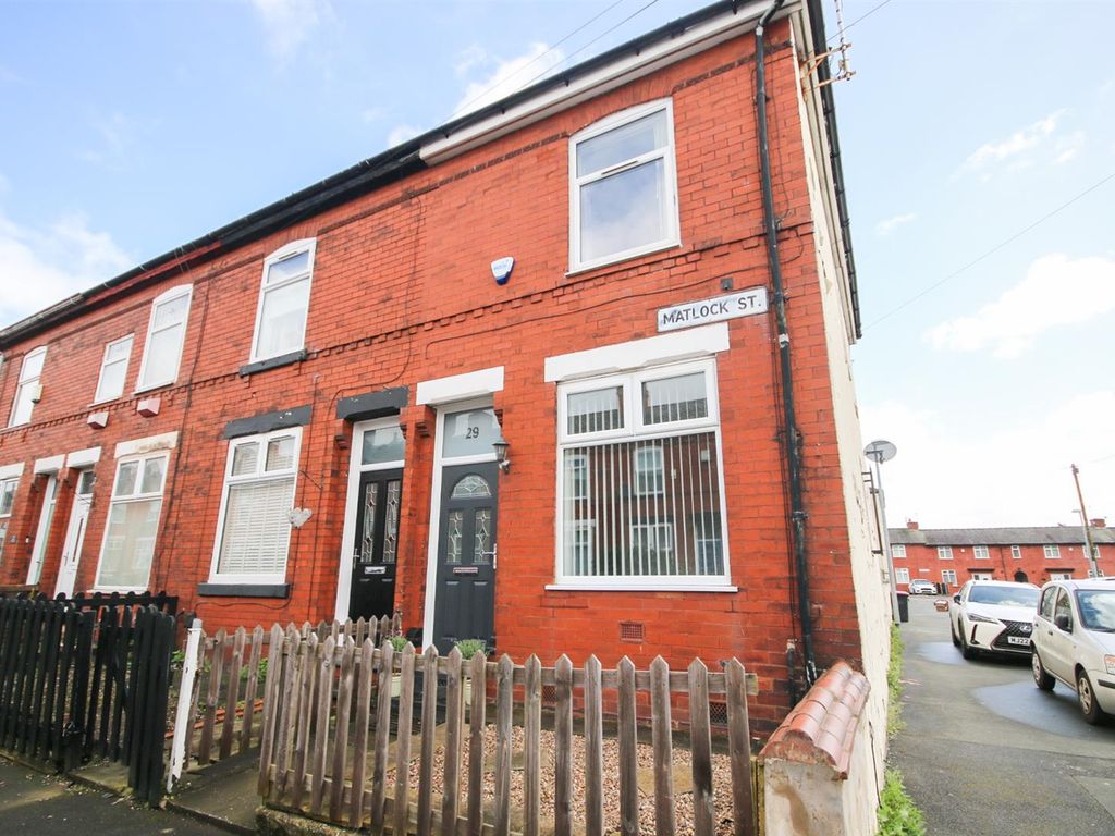 2 bed end terrace house to rent in Matlock Street, Eccles, Manchester