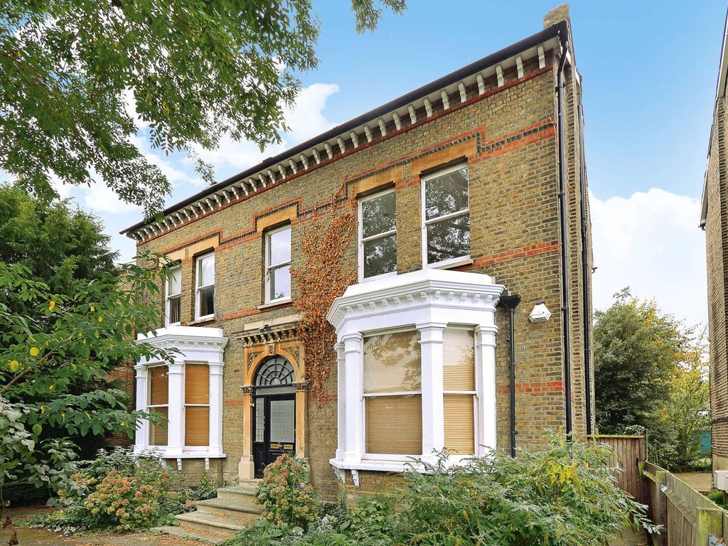 3 bed flat to rent in Edge Hill, Wimbledon, London SW19, £5,200 pcm