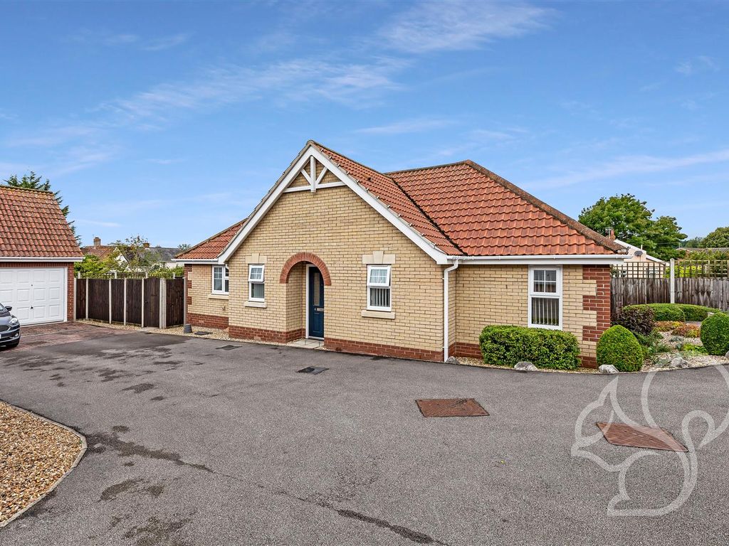 3 bed detached bungalow for sale in Wheelers Close, Sudbury CO10 Zoopla