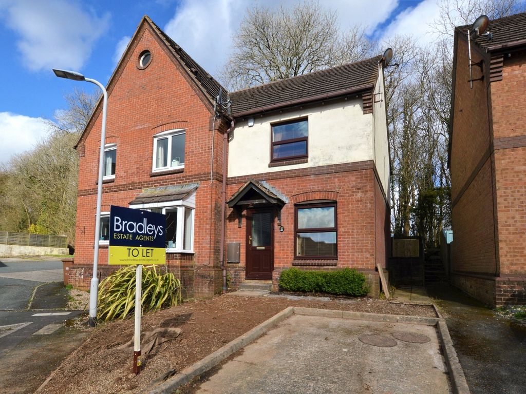 2 bed end terrace house to rent in Walnut Gardens, Plympton, Plymouth