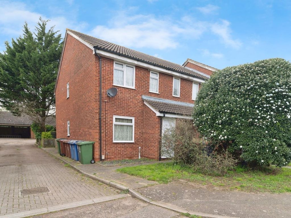 1 bed property for sale in St. Margarets Avenue, StanfordLeHope SS17