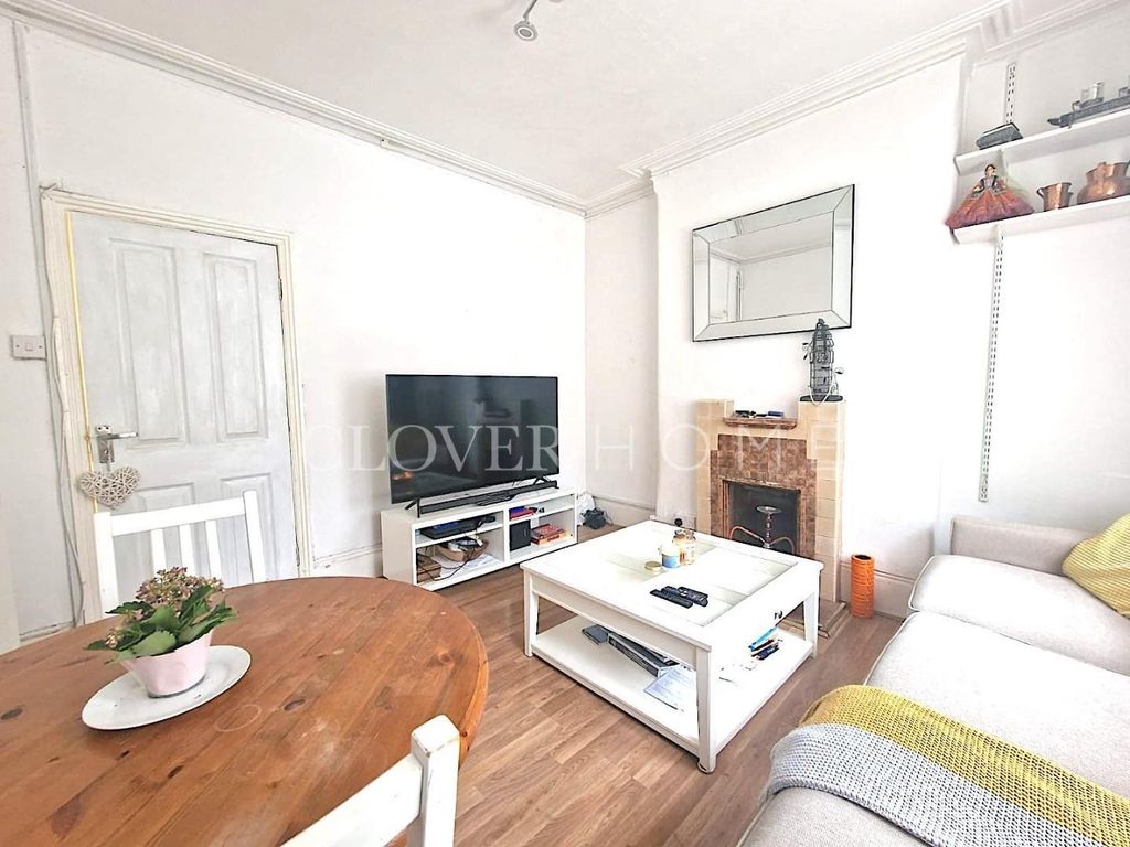 1 bed flat to rent in South Lambeth Road, London SW8 Zoopla