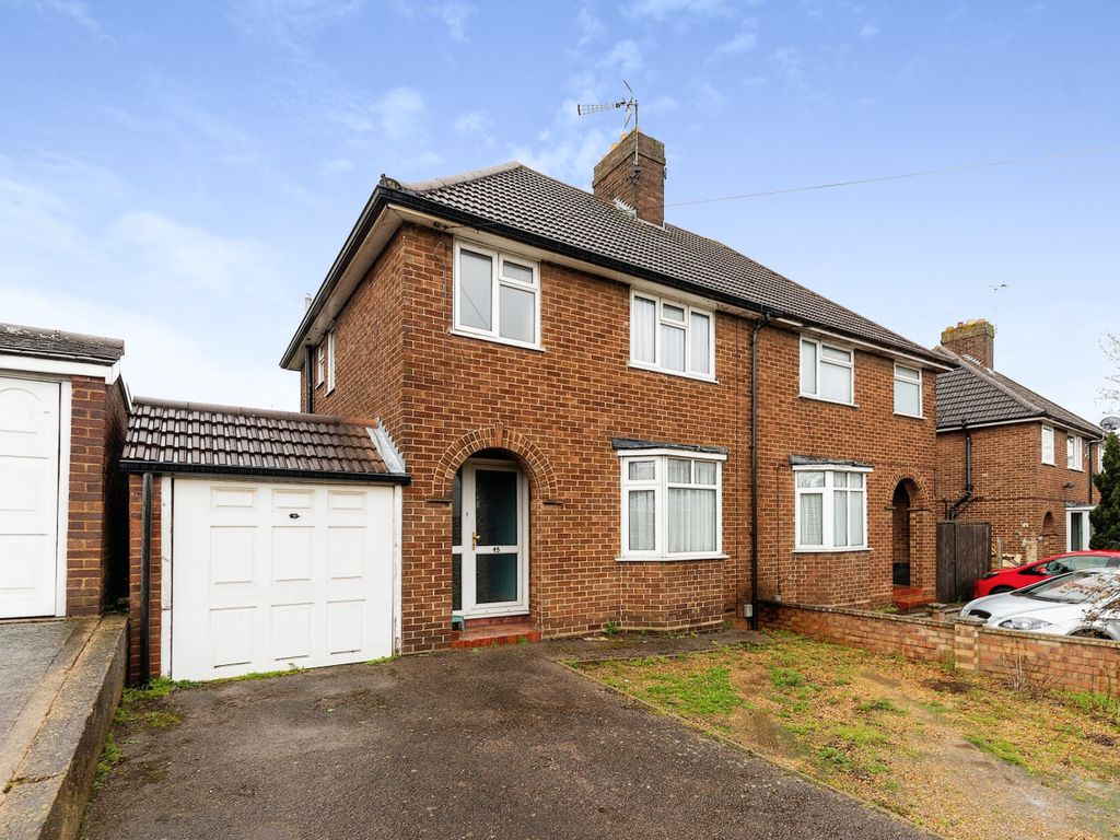 3 bed semidetached house for sale in Woolgrove Road, Hitchin SG4 Zoopla