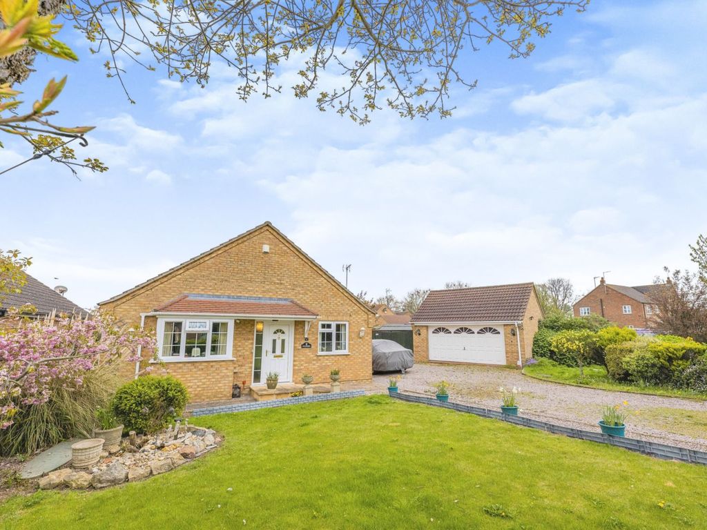 3 bed detached bungalow for sale in Fen Road, Wisbech PE13 Zoopla