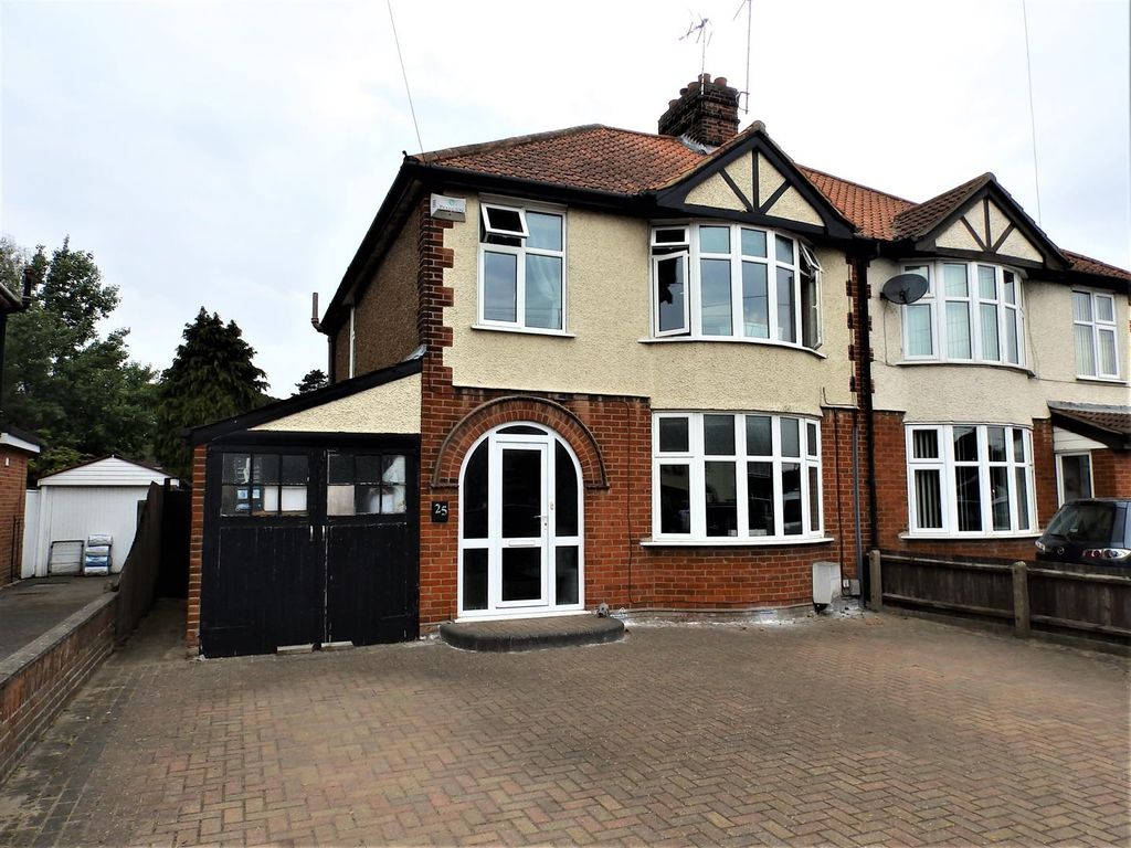 3 bed semidetached house for sale in Heath Road, Ipswich IP4 Zoopla
