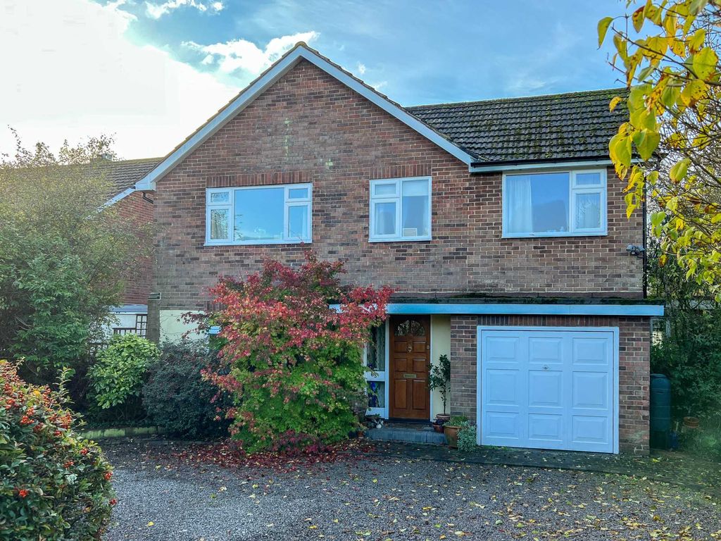 5 bed detached house for sale in Brookmead Drive, Wallingford OX10 Zoopla