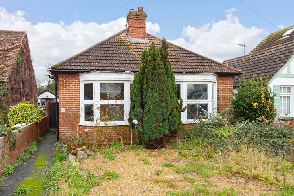 3 bed bungalow for sale in Sompting Road, Lancing BN15, £375,000 Zoopla