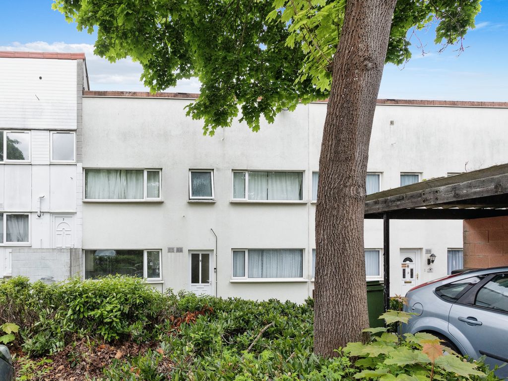 3 bed terraced house for sale in Colne, Tinkers Bridge, Milton Keynes