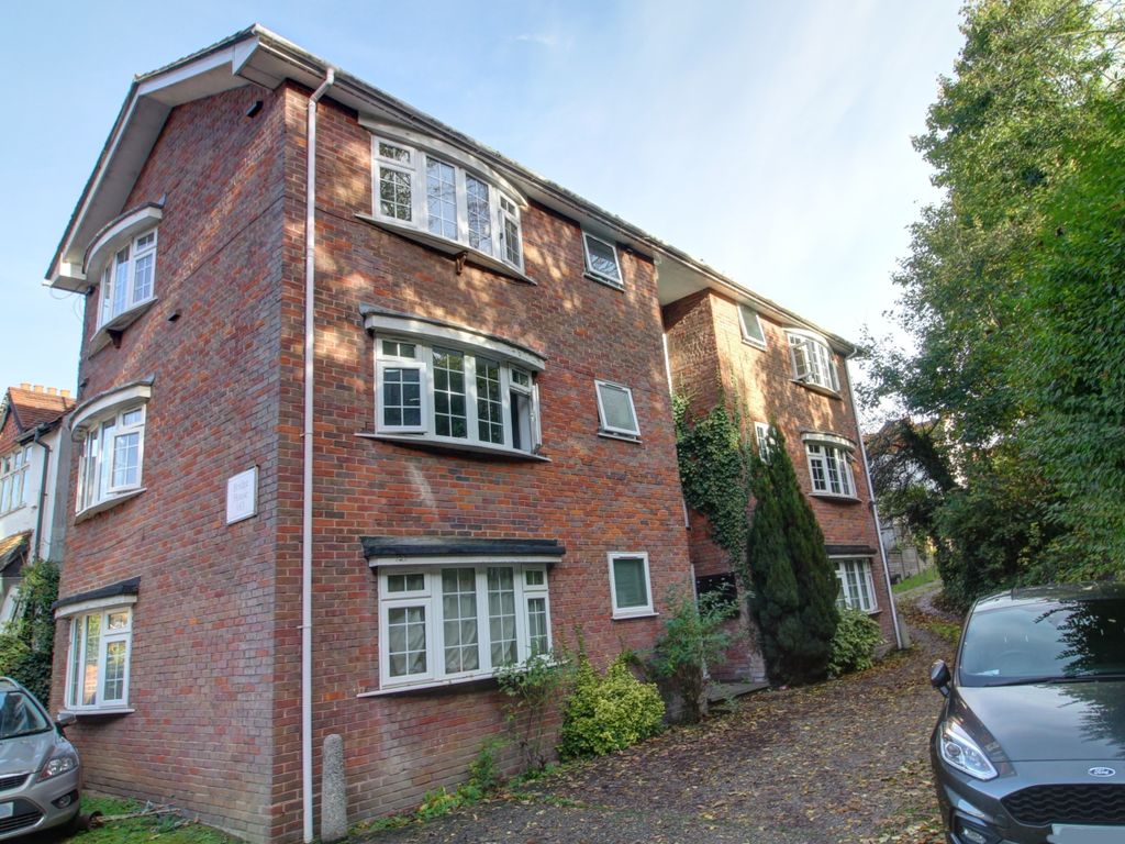 1 bed flat for sale in Gordon Road, High HP13 Zoopla