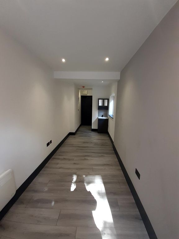 Studio to rent in Guy Road, Wallington SM6, £873 pcm Zoopla