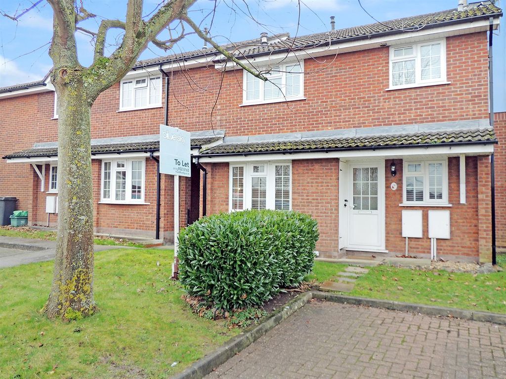 2 bed terraced house to rent in Great Meadow Road, Bradley Stoke