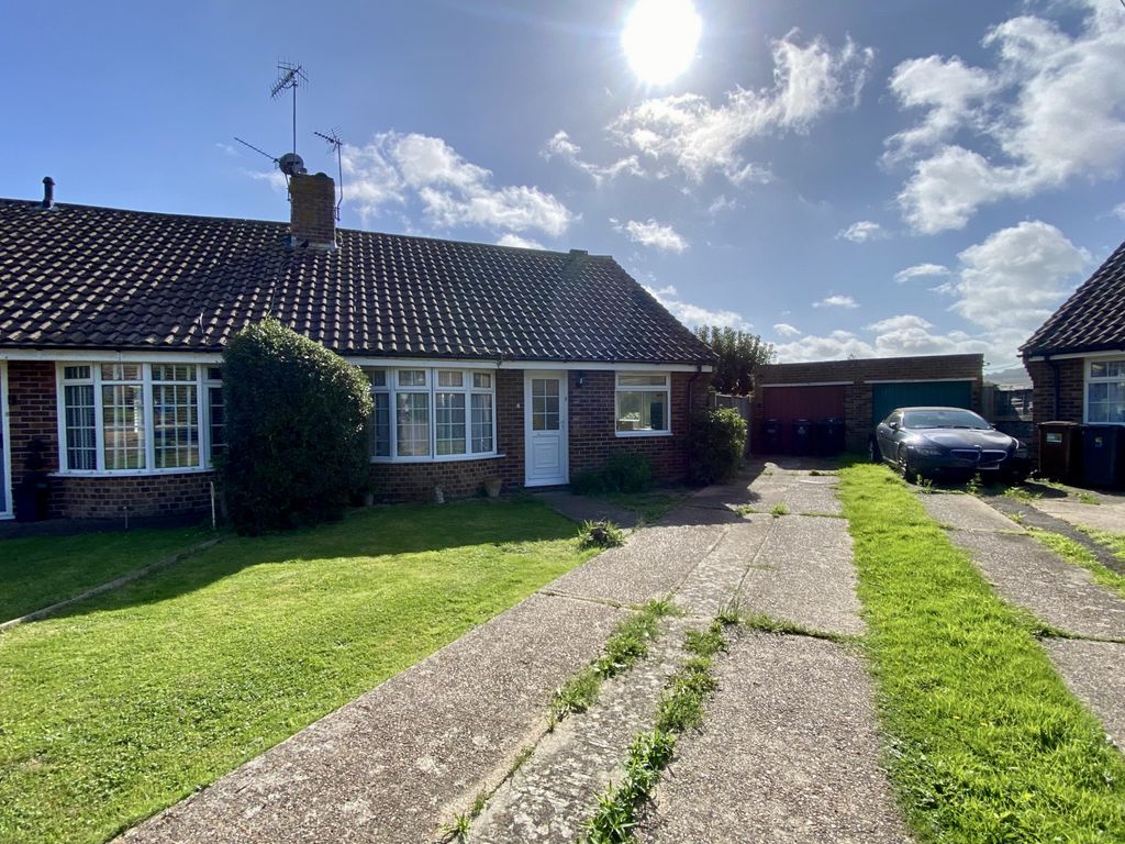 2 bed bungalow for sale in Victoria Close, Polegate, East Sussex BN26