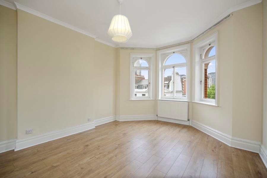 2 bed flat to rent in St Marys Mansions, St Marys Terrace W2, £3,000