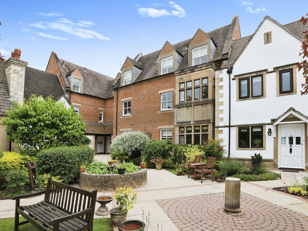 2 bed flat for sale in The Grange, MoretonInMarsh GL56, £119,500 Zoopla