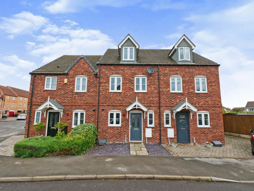 3 bed town house for sale in Long Meadows, Rotherham S66 Zoopla