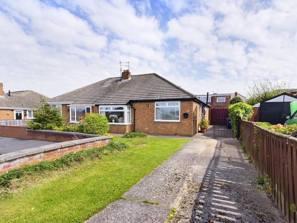 2 bed semidetached bungalow for sale in Whitby Avenue, Eston