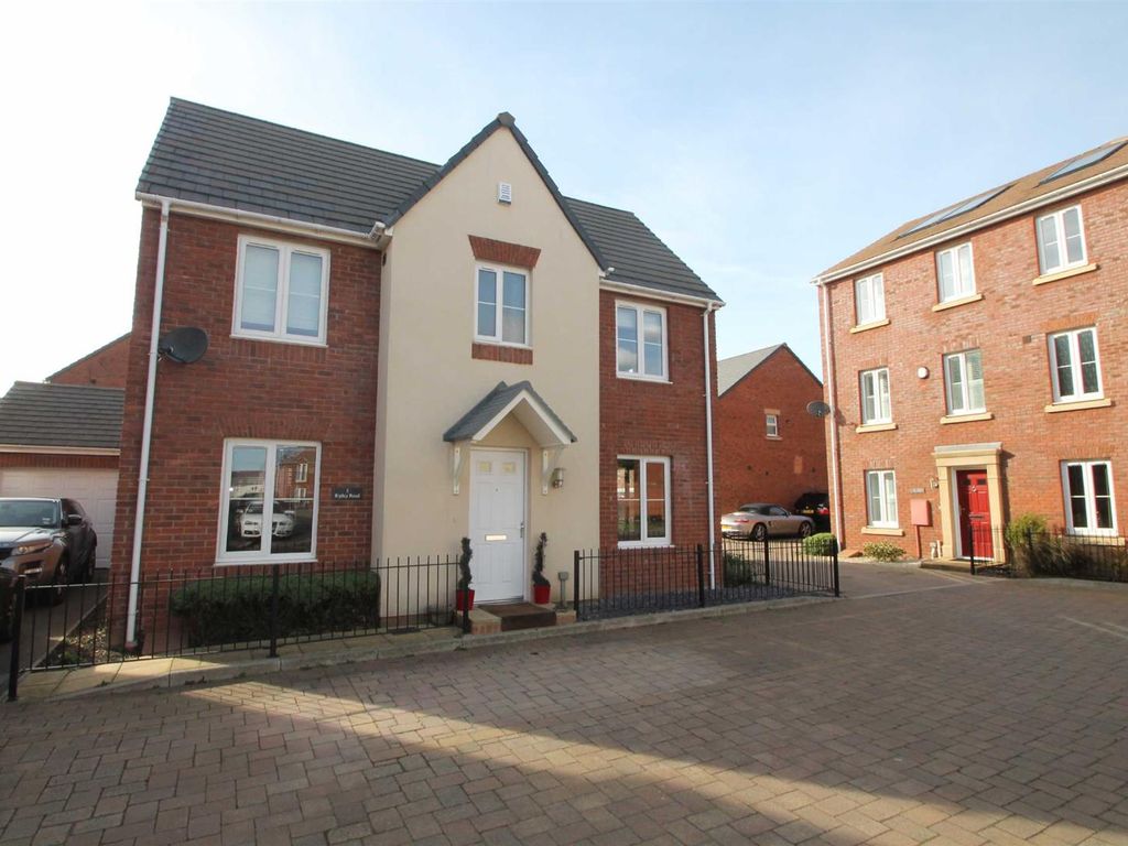 4 bed detached house to rent in Ripley Road, Broughton, Milton Keynes