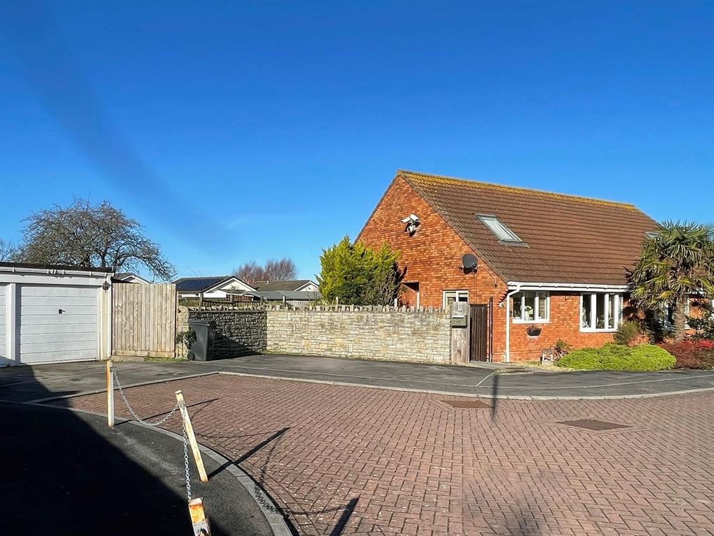 3 bed semidetached house for sale in Worston Orchard, Highbridge TA9