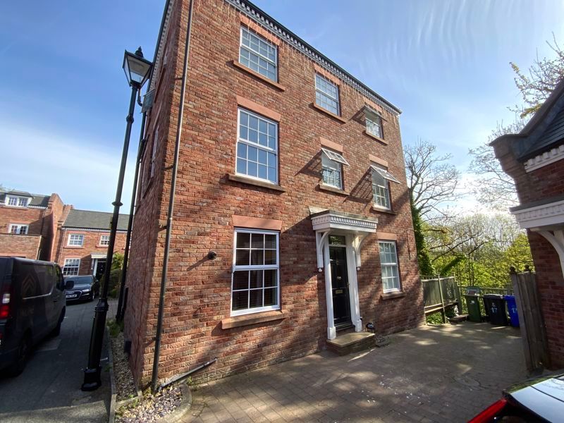 4 bed property to rent in Gower Hey Gardens, Gee Cross, Hyde SK14 Zoopla