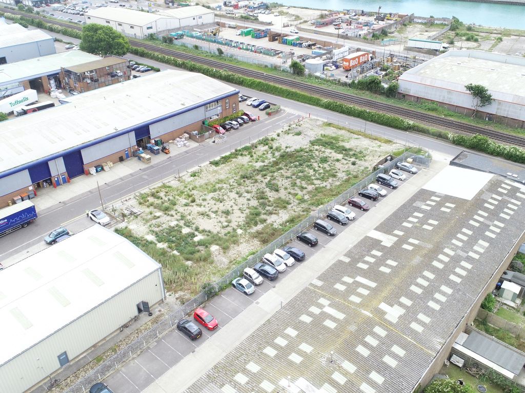 Industrial to let in Dolphin Way, Dolphin Road, Shoreham BN43 Zoopla