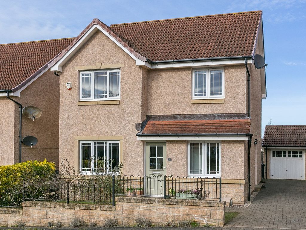 4 bed detached house for sale in Sandyriggs Gardens, Dalkeith EH22, £