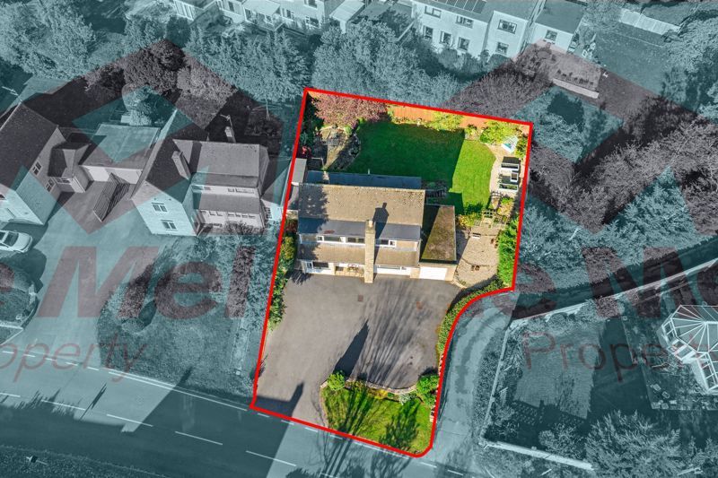 4 bed property for sale in The Close, School Lane, Southam, Cheltenham