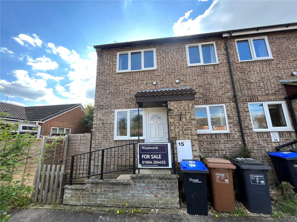 2 bed end terrace house for sale in Chedworth Close, Ecton Brook
