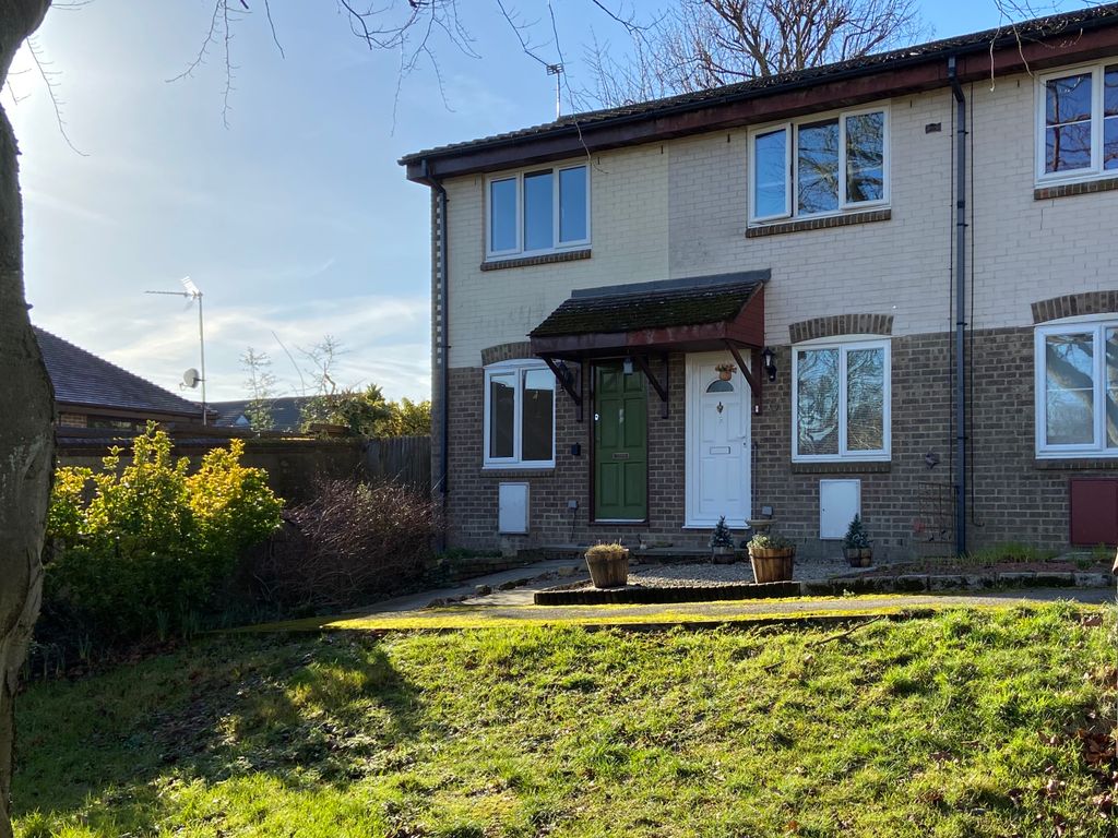 1 bed end terrace house to rent in Squerryes Mede, Westerham TN16, £1,225 pcm Zoopla