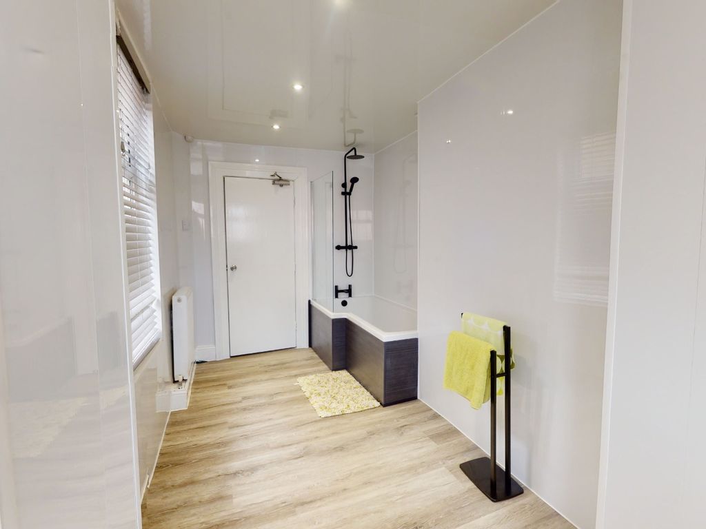 Ocean Road, South Shields, Tyne And Wear NE33  